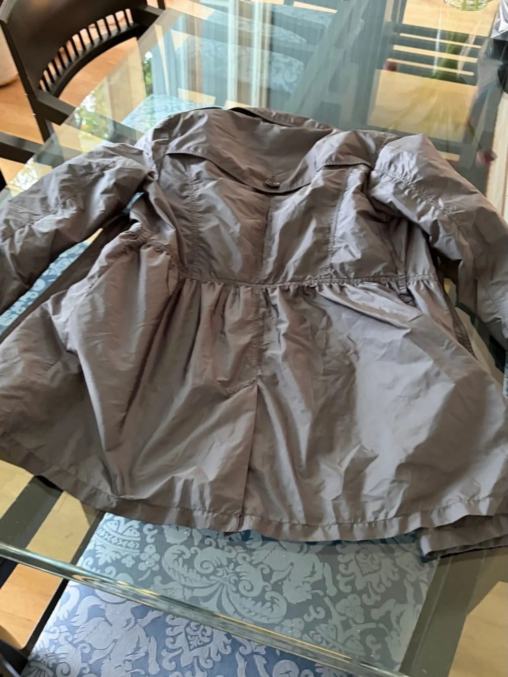 Burberry Women's Double-Breasted Trench Coat in Charcoal Gray - Picture 7 of 8